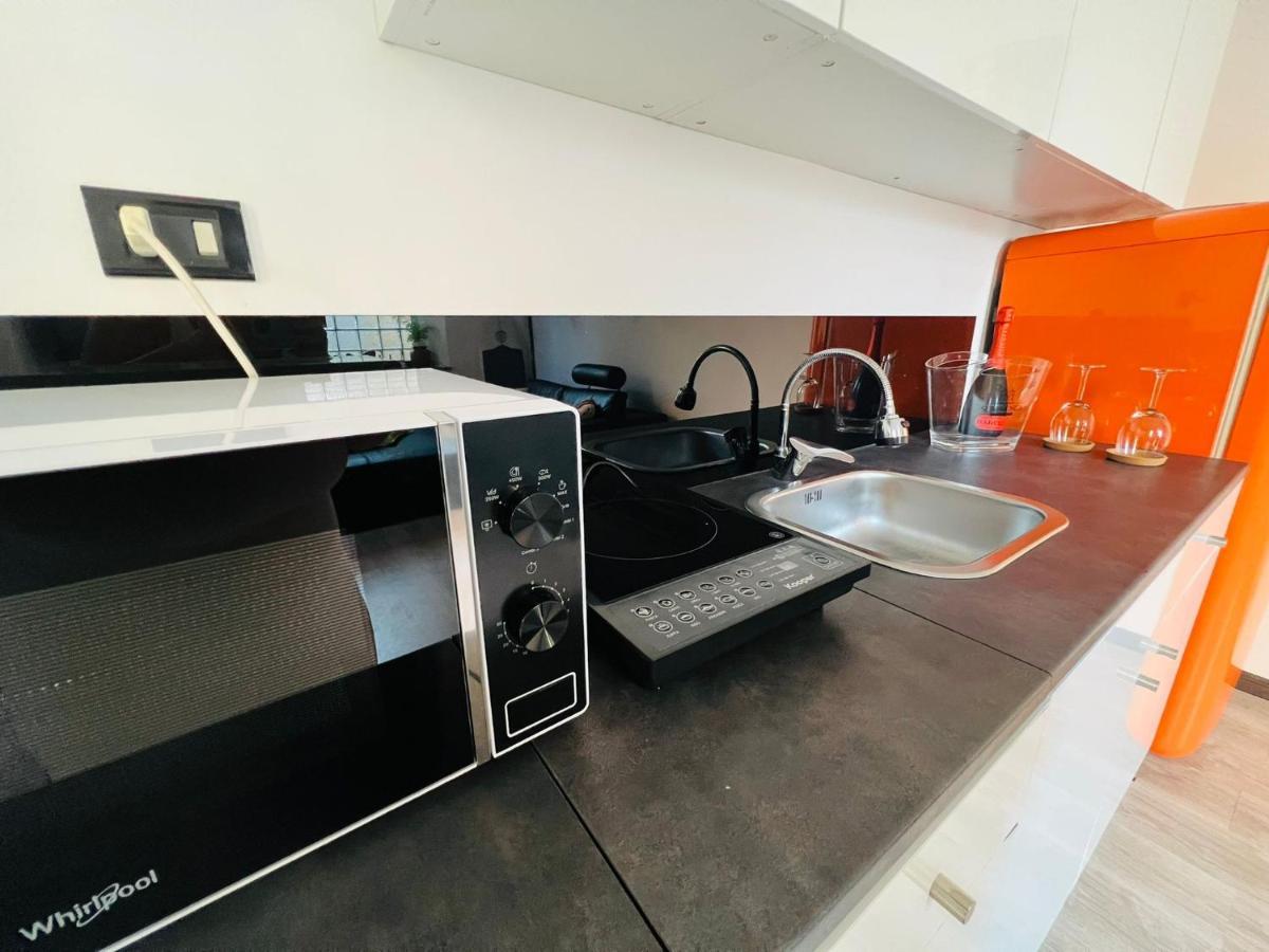 Surf House Appartement Ostia Buitenkant foto