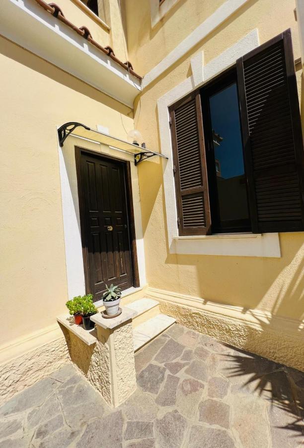Surf House Appartement Ostia Buitenkant foto