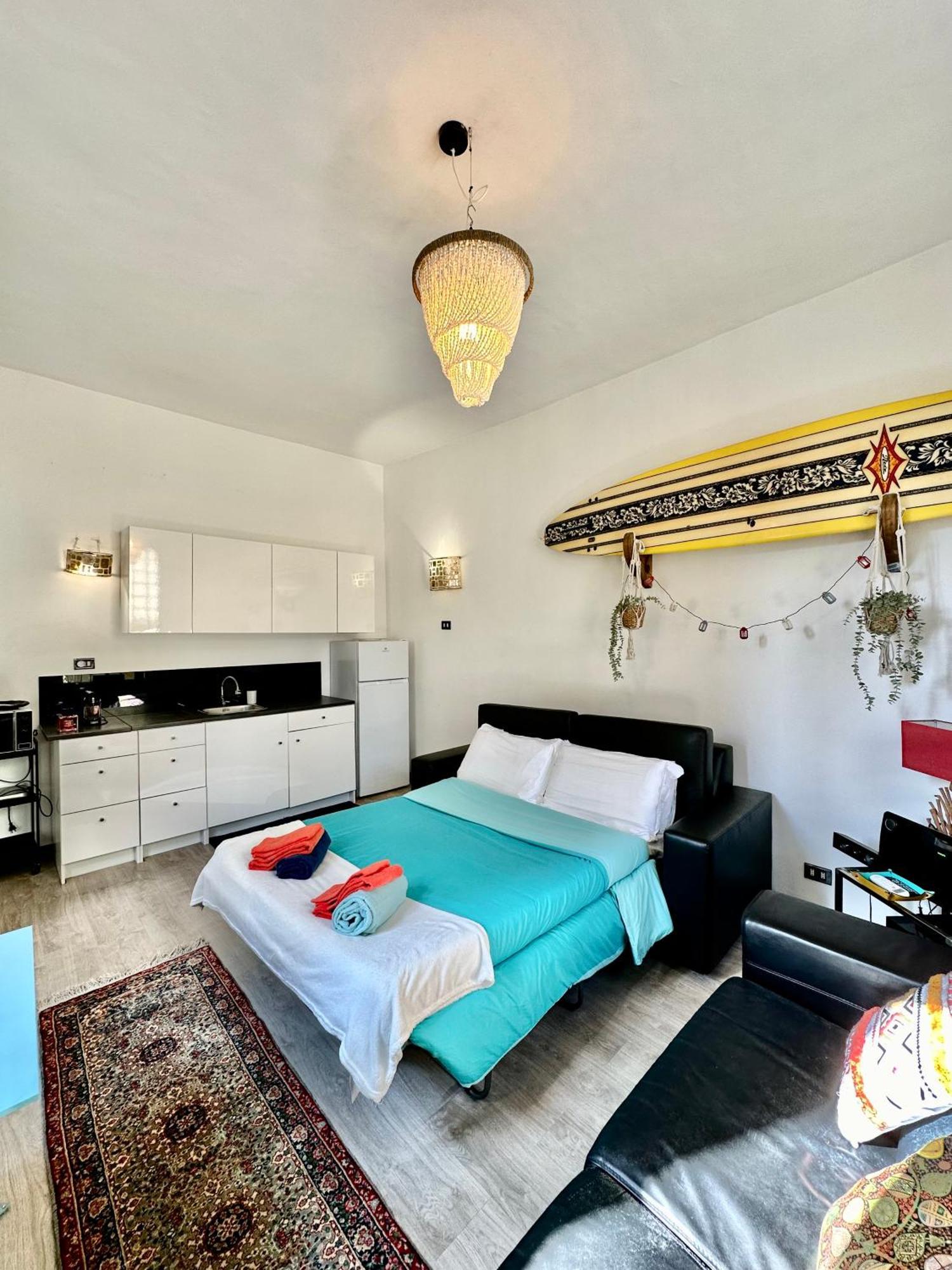 Surf House Appartement Ostia Buitenkant foto